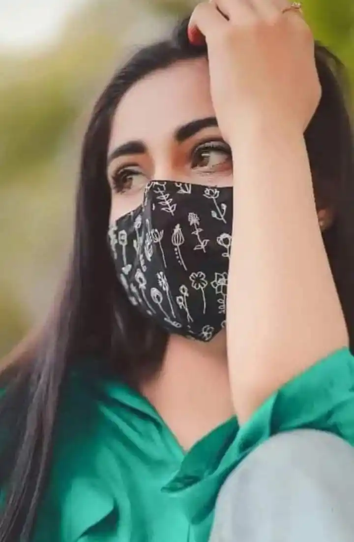 Mask Girl aesthetic wallpaper