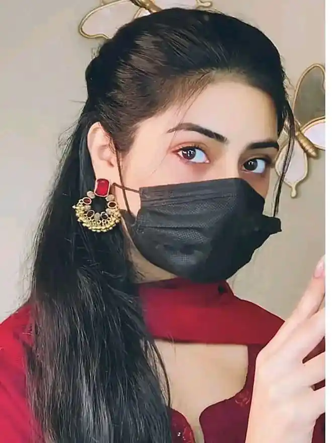 Mask Girl photo